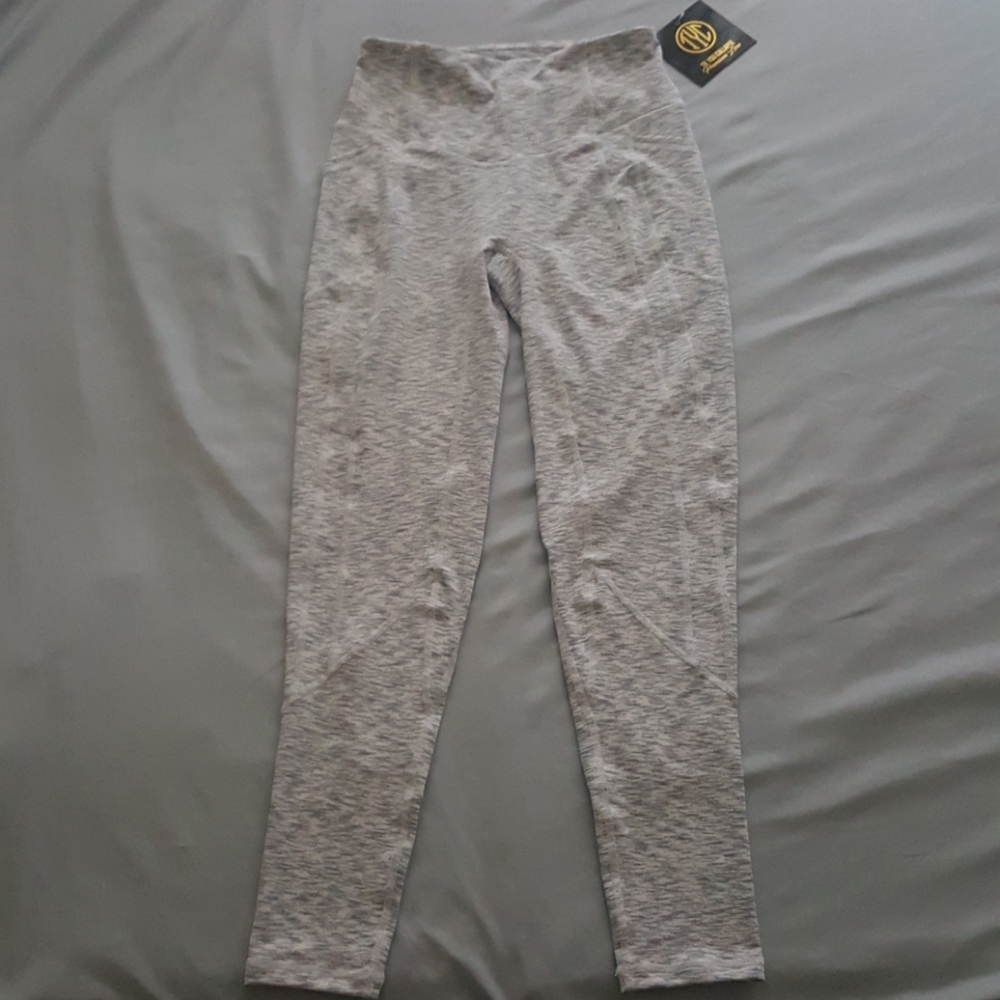 TYC speckled grey heart booty leggings size XS